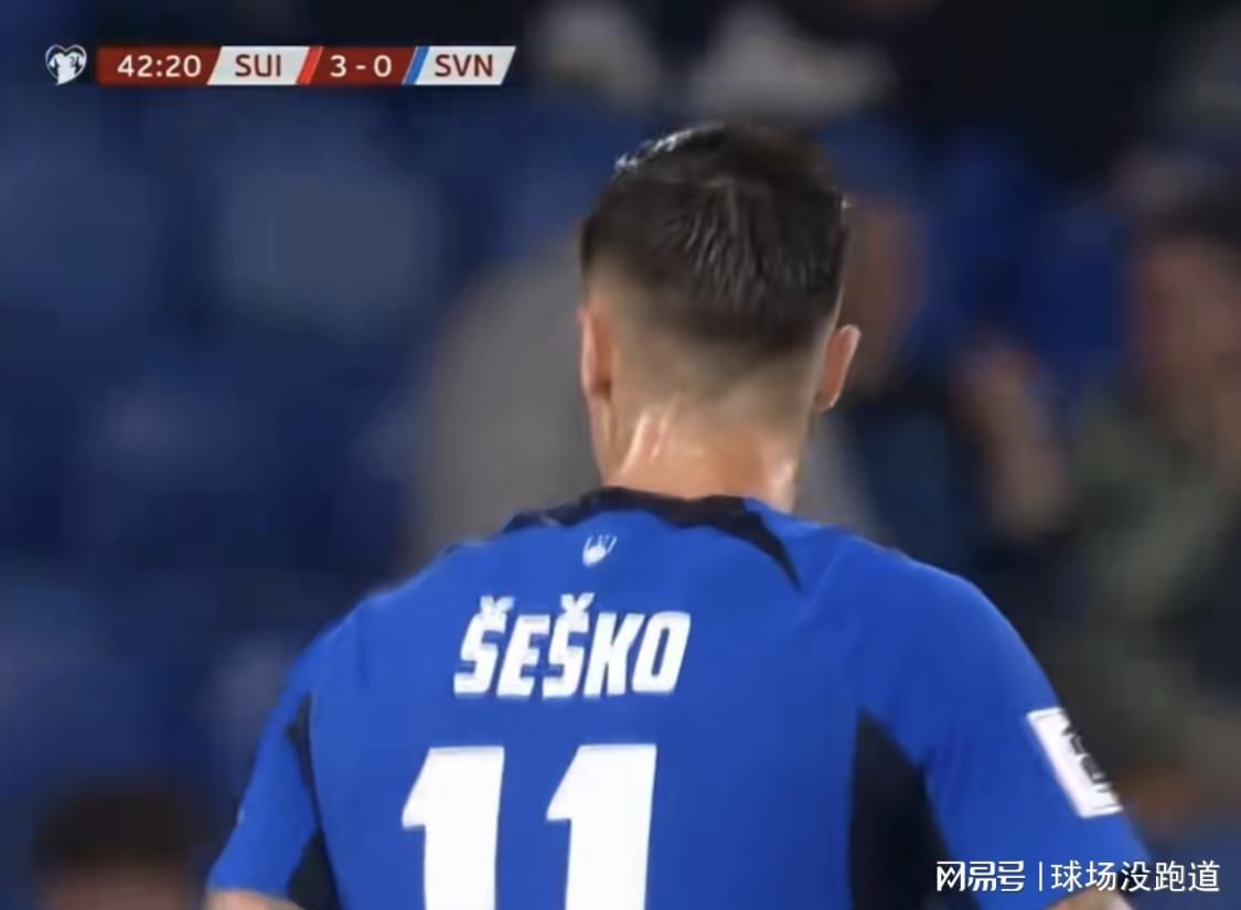 开云app-世预赛一场0-3，让曼联水货前锋现形：转会费7650万欧，6场0球0助