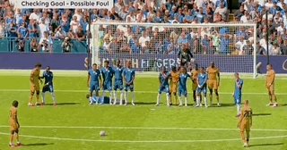 1756027990364098850.gif 开云平台-阿森纳迎来新10号:埃泽究竟是怎样一块拼图?