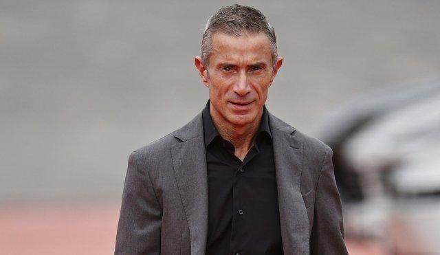 1736121401300018012.jpg kaiyun-【早报】双红会战平,曼联涨士气利物浦抓“战犯”?