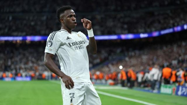 1730391819509080161.jpg 西媒:防挖角+表示重视 皇马希望与维尼修斯谈续约