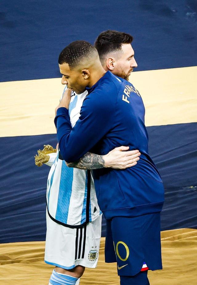 开云体育-姆总谈“沉默”与金球：法国队不姓姆，梅西理应八金