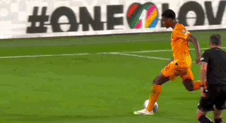 1694131165219037190.gif 开云app-【欧预赛】哈克波抽射邓弗里斯助攻戴帽,荷兰3比0