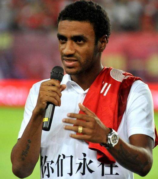 武汉失业外援迅速再就业 中超成日本联赛人才市场