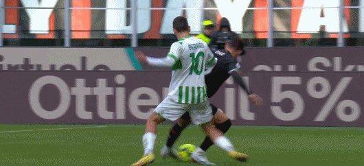 1675027291397098741.gif 【早报】亚洲之光!三球王绝杀利物浦!