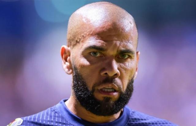 1675027049329050070.jpg 【早报】亚洲之光!三球王绝杀利物浦!