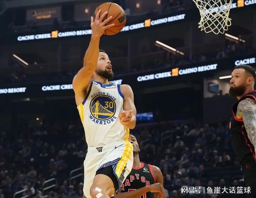 NBA最新排名出炉！火箭升至第四，湖人反超两队，勇士也难上加难