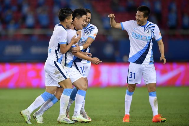 开云官网-【中超】费煜梅开二度两外援建功 大连人5比1深圳队