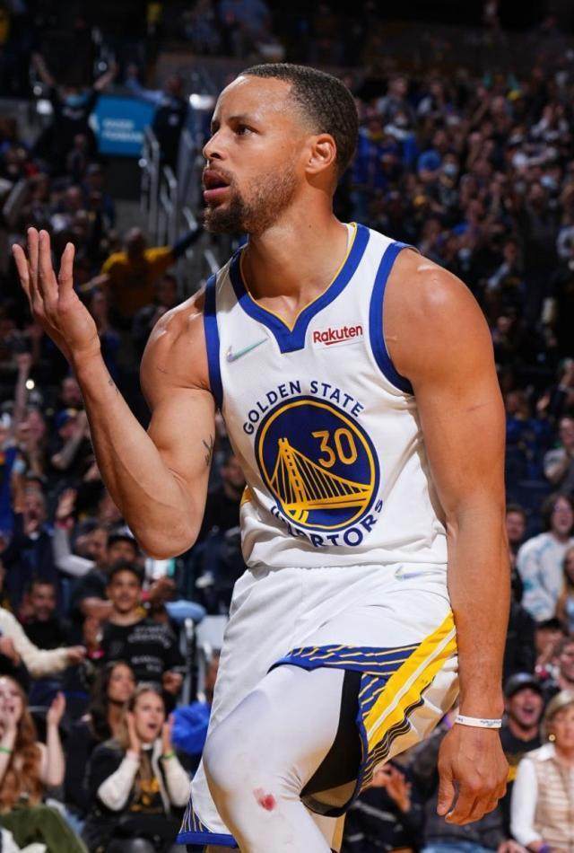 开云官网-【早报】9球双杀+8场交手不败！红军轻松拿捏红魔！