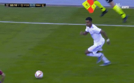 开云体育-【西超杯】F.巴尔韦德加时制胜 皇马3-2巴萨进决赛