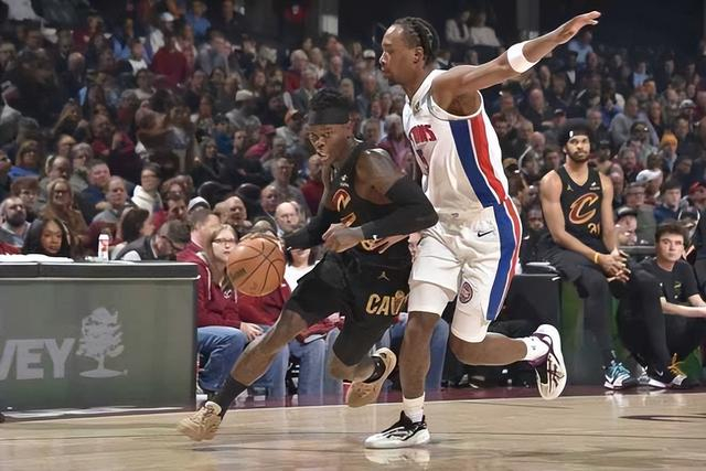 开云app-哈登一人撑起克里夫兰!7助攻激活1奇兵 “德国超跑”15分灭旧主|詹姆斯·哈登|骑士|活塞|三分球|泰森_新浪体育_新浪新闻