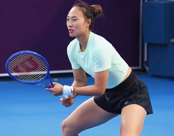 开云体育-郑钦文确认复出！首秀时间曝光，短短17天签下2份代言，年入超2亿