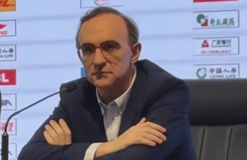 开云app-胜江苏发布会!乌戈强调打出了风格、点出重组,莫兰德赞乌戈能力