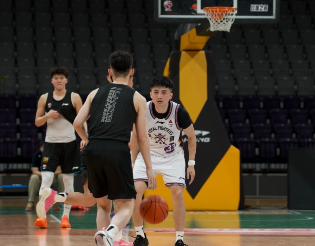 开云app-辽宁热身双杀北控!6人上双,赵森连爆,哈维高效,布罗金顿缺席