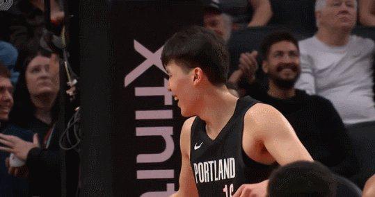 开云平台-好哥们!助攻瀚森上演五佳球暴扣 韦斯利激情庆祝