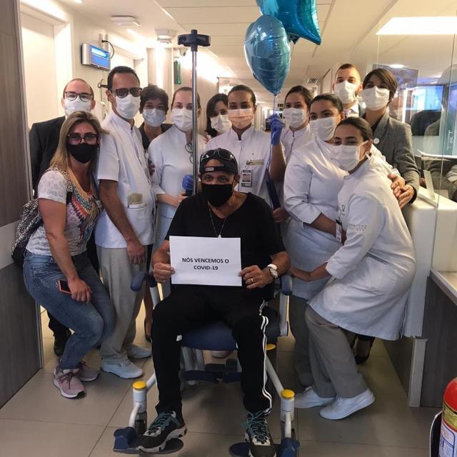 开云体育-伤心小罗未出席母亲葬礼 大罗父母感染新冠但治愈